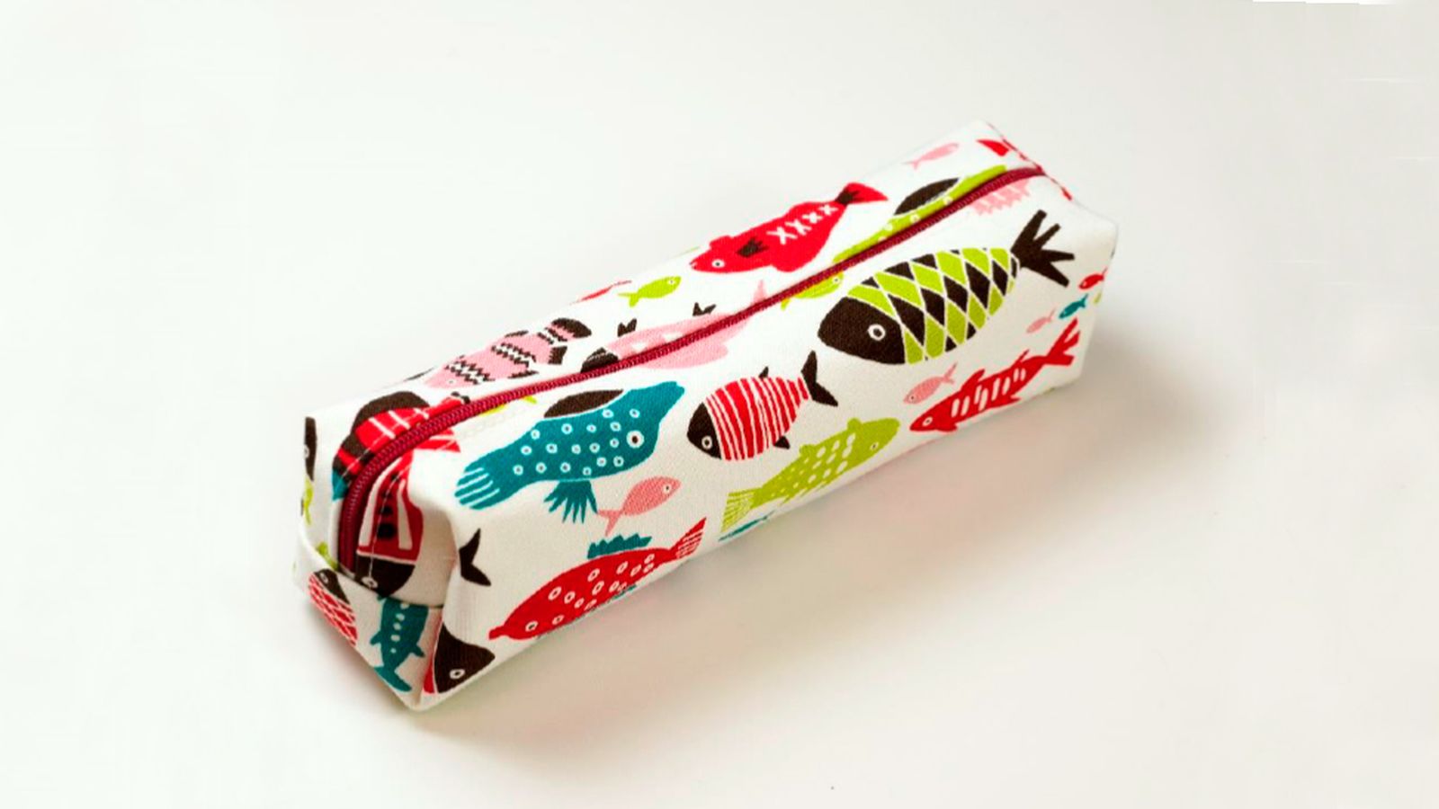 coser estuche lapices