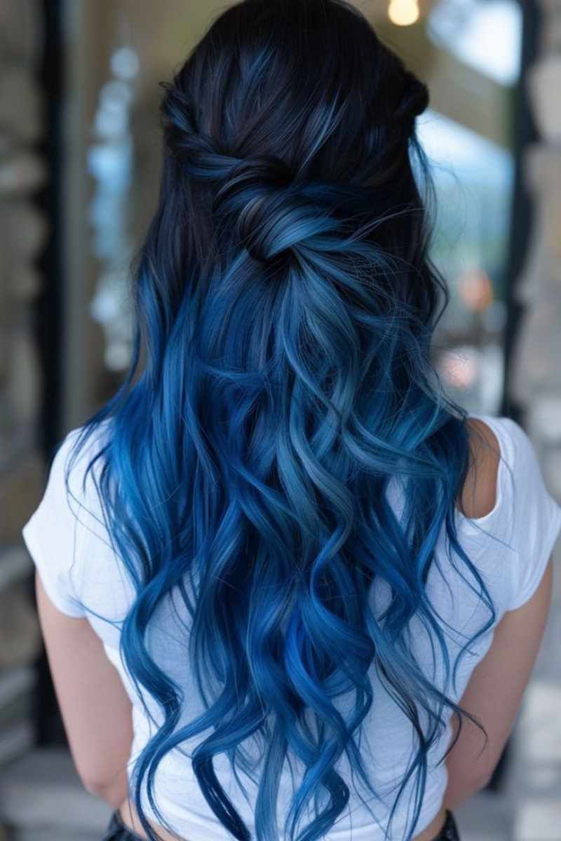 Melena larga en azul cobalto