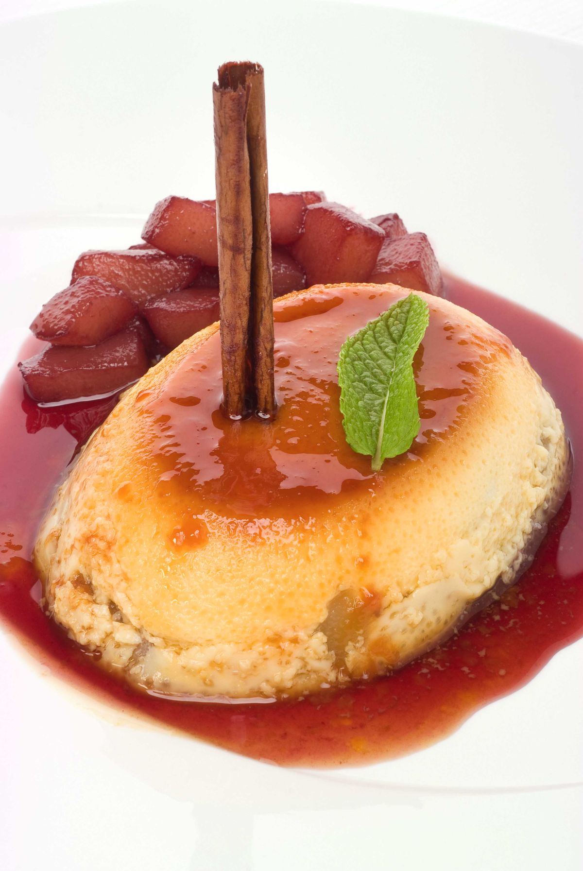 277 flan de peras y salsa de vino tinto