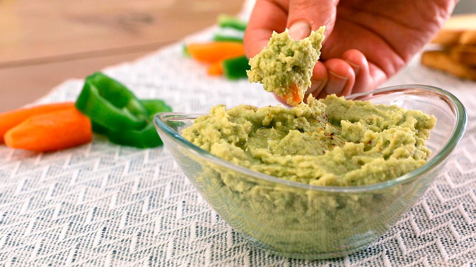 Recetas de hummus  hummus de aguacate