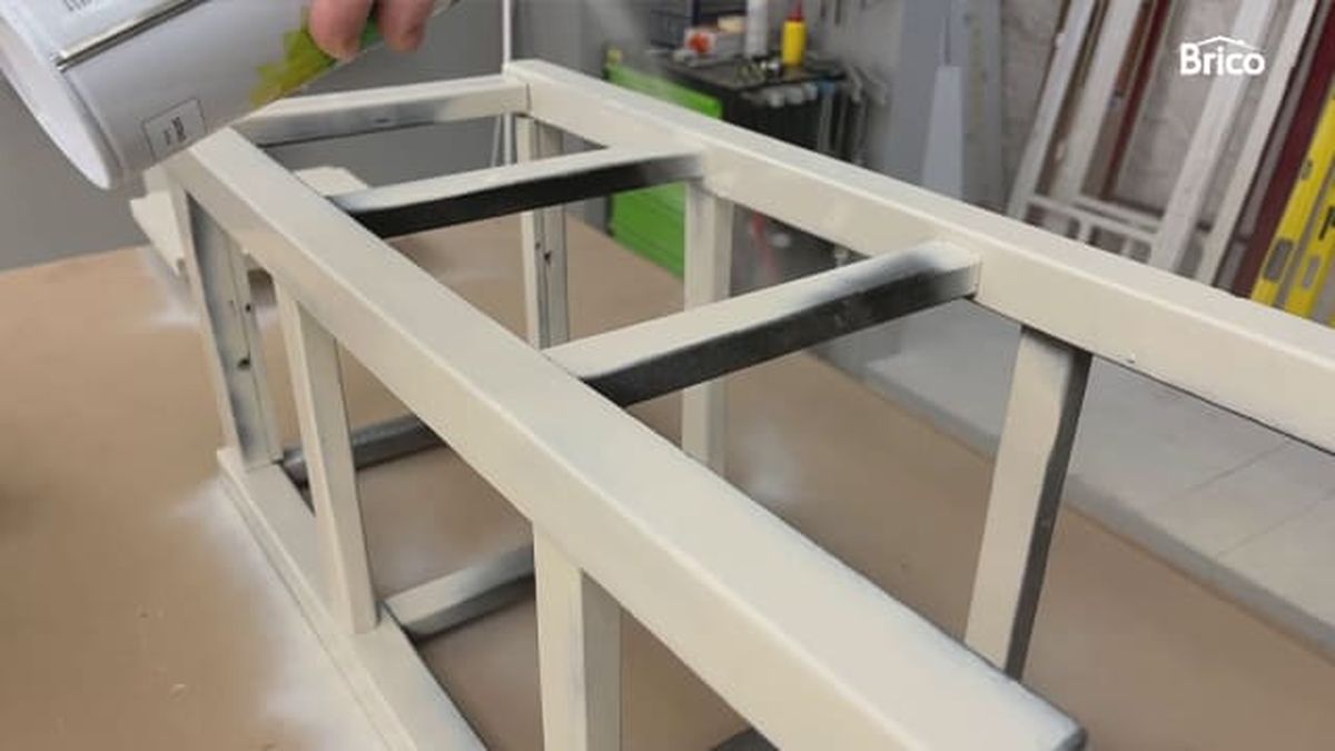 Bricomania 17 crea decora recicla lampara pie mesita paso7