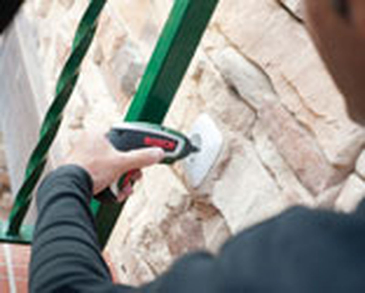 brico 0645 1 Enchufe tapa protectora paso 2