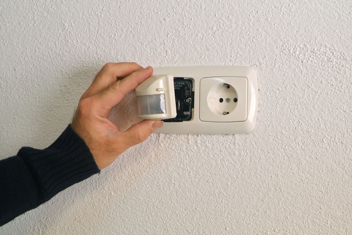 Interruptor detector de movimiento empotrado paso 9