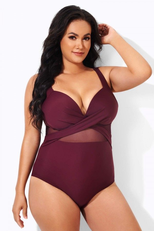 Traje de baño con escote corazón de Meet.Curve