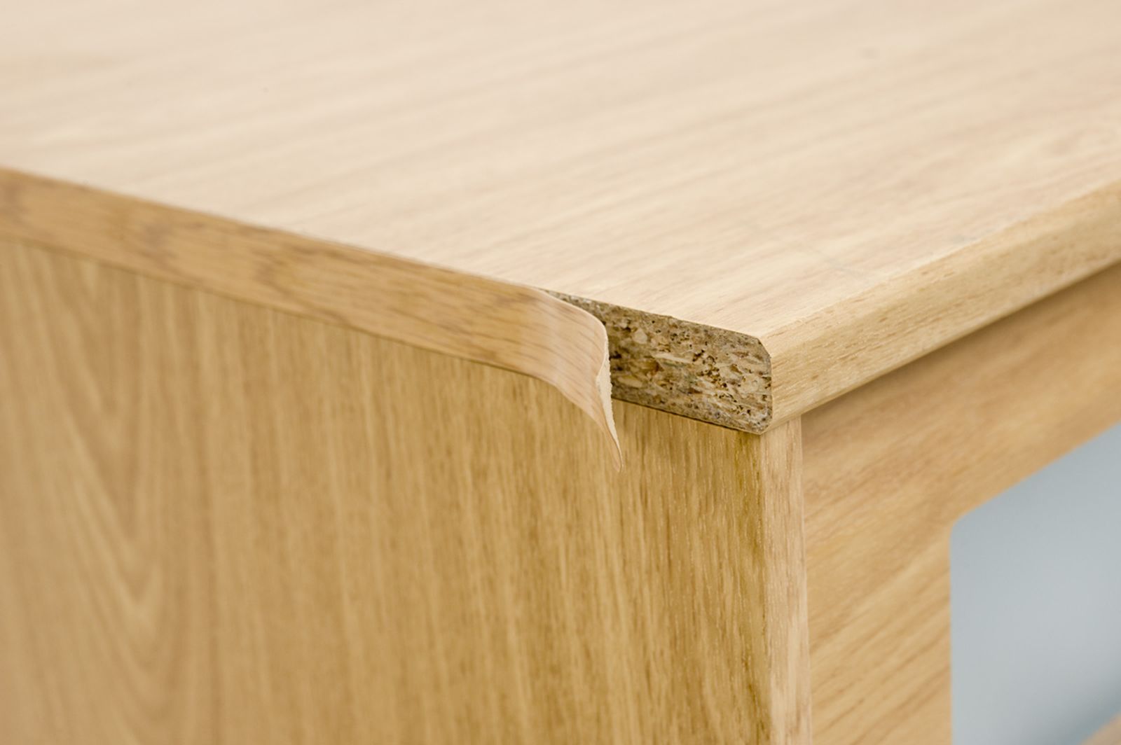 Reparar cajonera con cinta de cantear