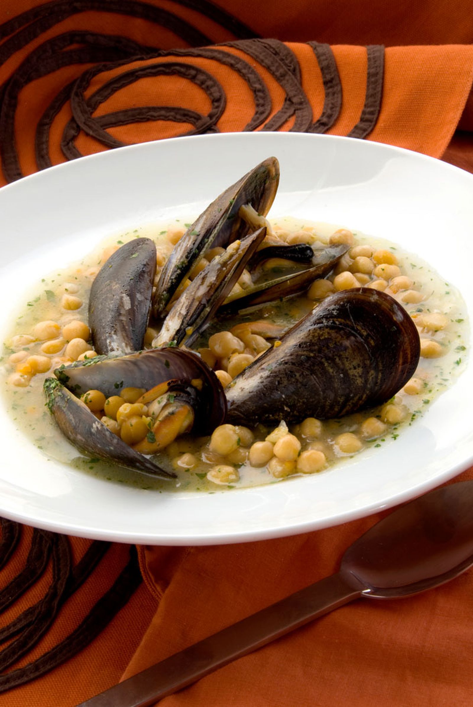 Garbanzos con mejillones