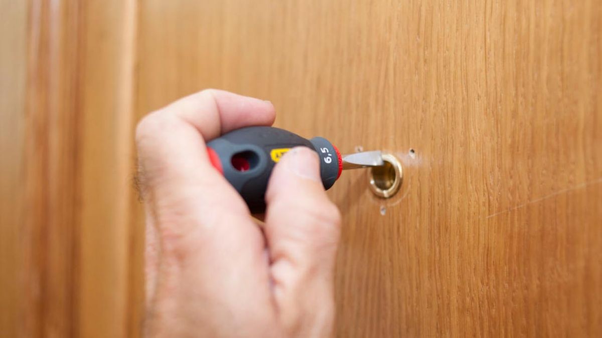 Bricomania 720 Mirilla electronica p1