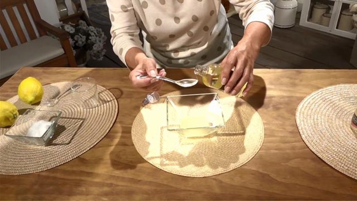 exfoliante casero para el cuidado de las manos aceite alemendras