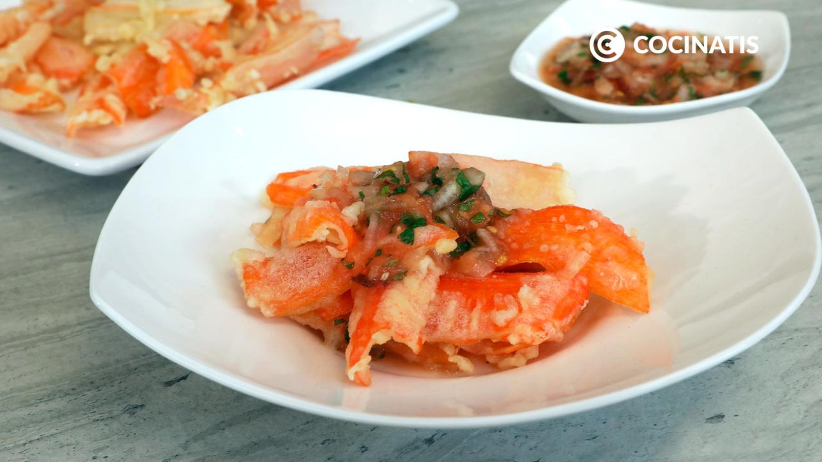 Receta de tempura de surimi con pico de gallo