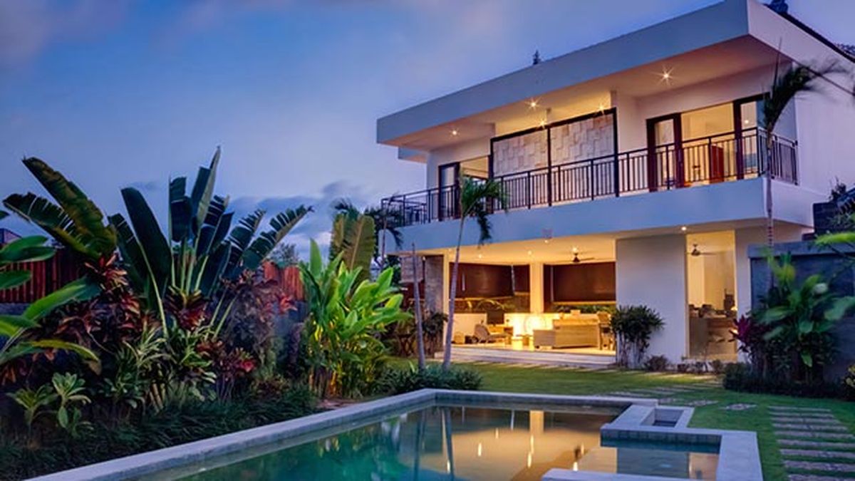 Consejos para decorar jardines con piscina 5