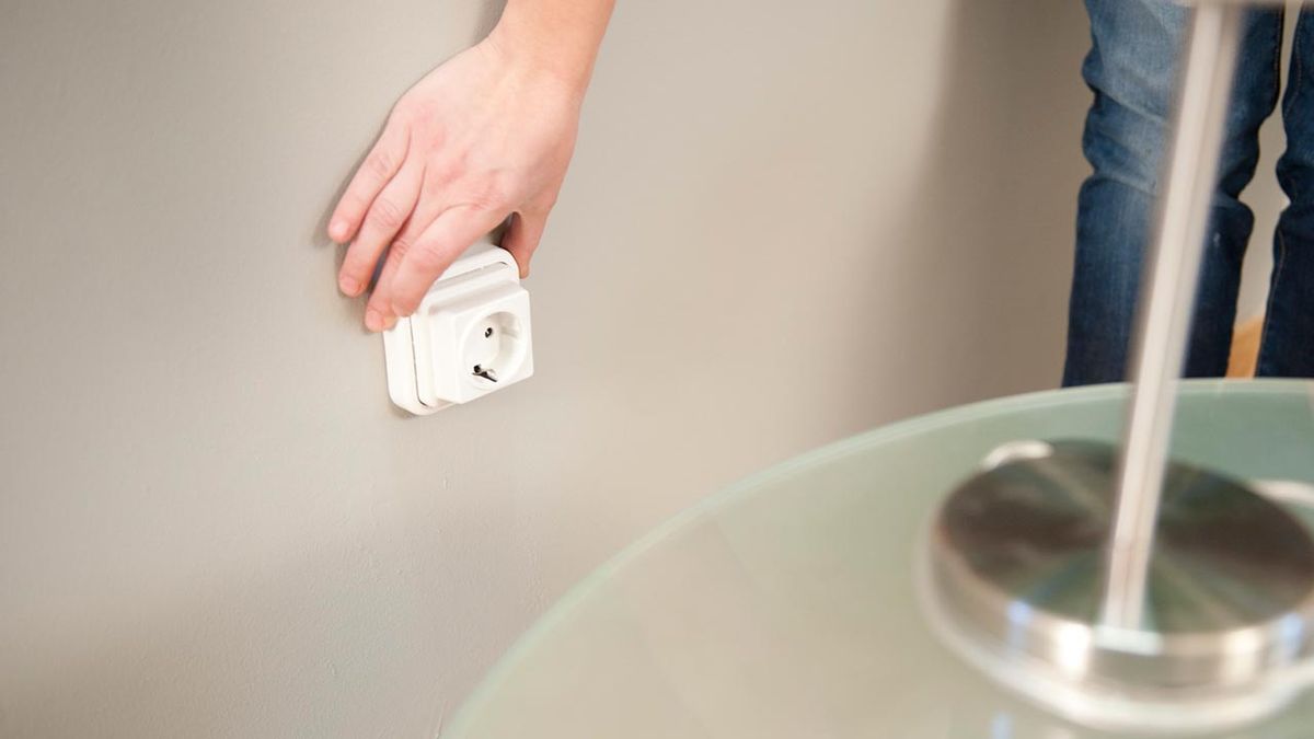 brico 0610 1 trasladar enchufe paso 1