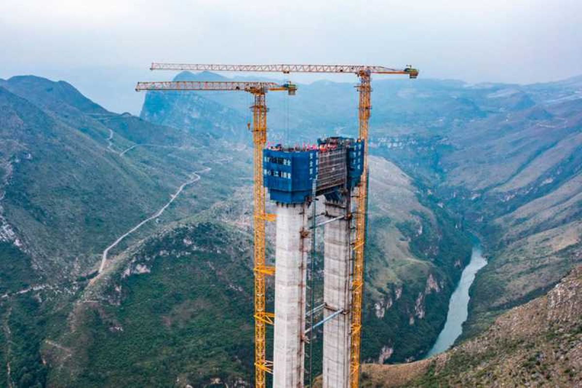 Puente del gran cañón de Huajiang