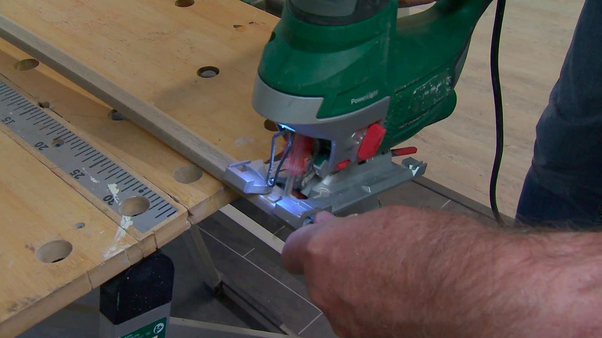 Como colocar un friso de vinilo paso 3