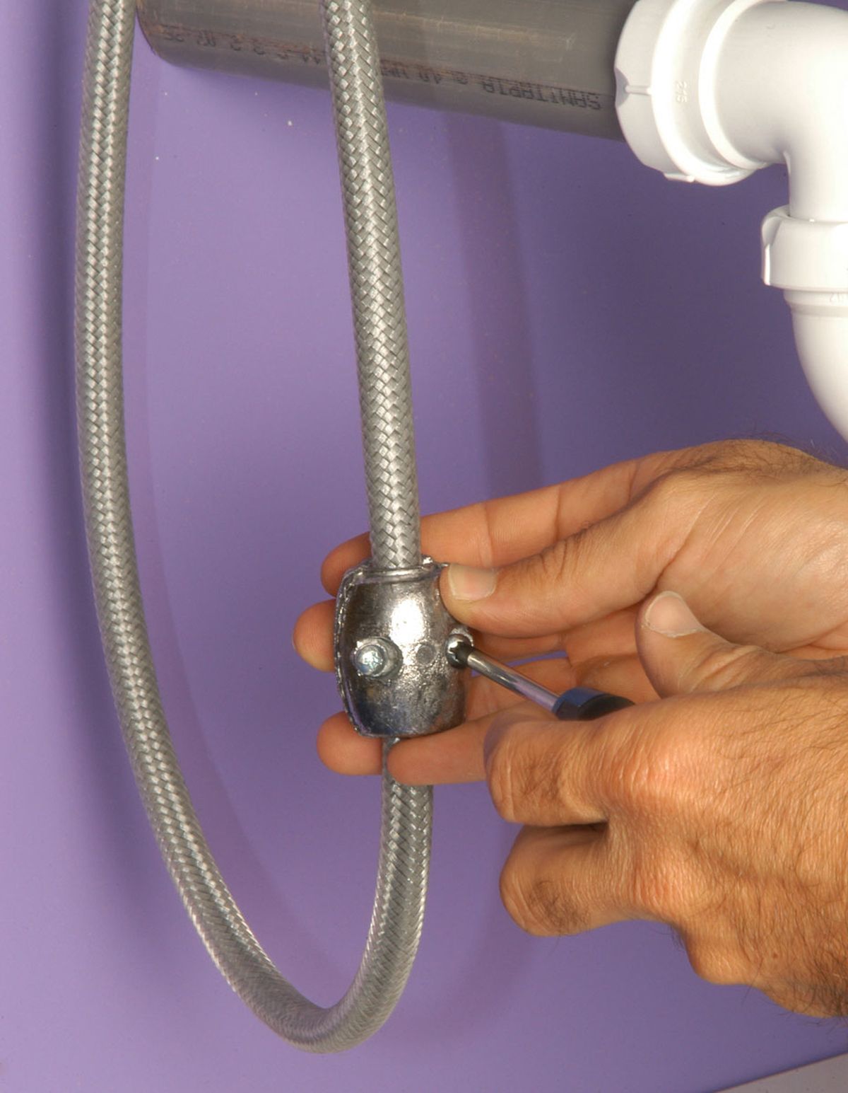 Colocar un grifo de ducha en el fregadero paso 7