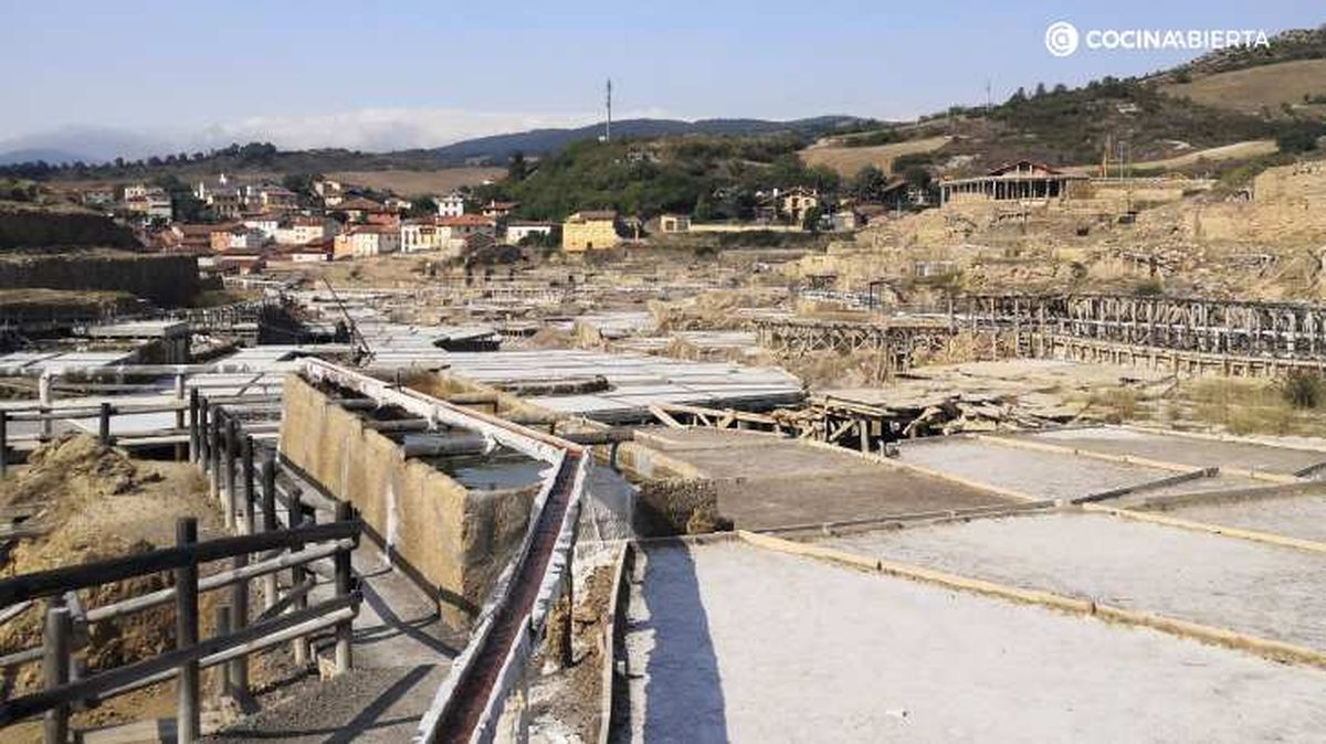 En las visitas al Valle Salado, recorres las pasarelas alrededor de las eras