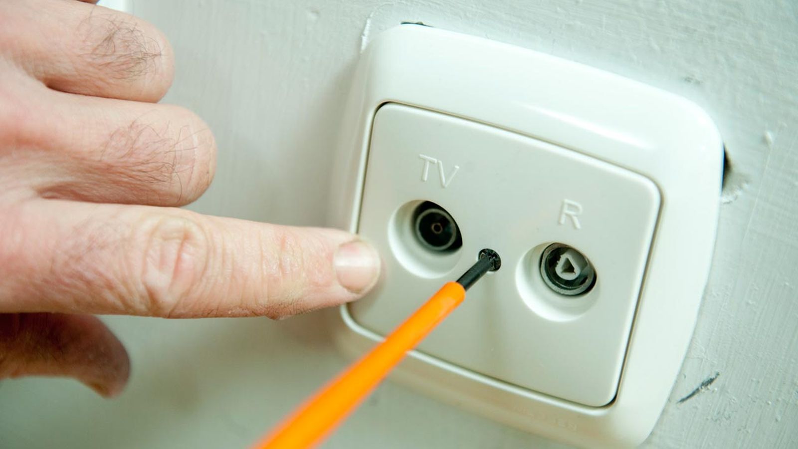 brico 0604 2 toma television xl