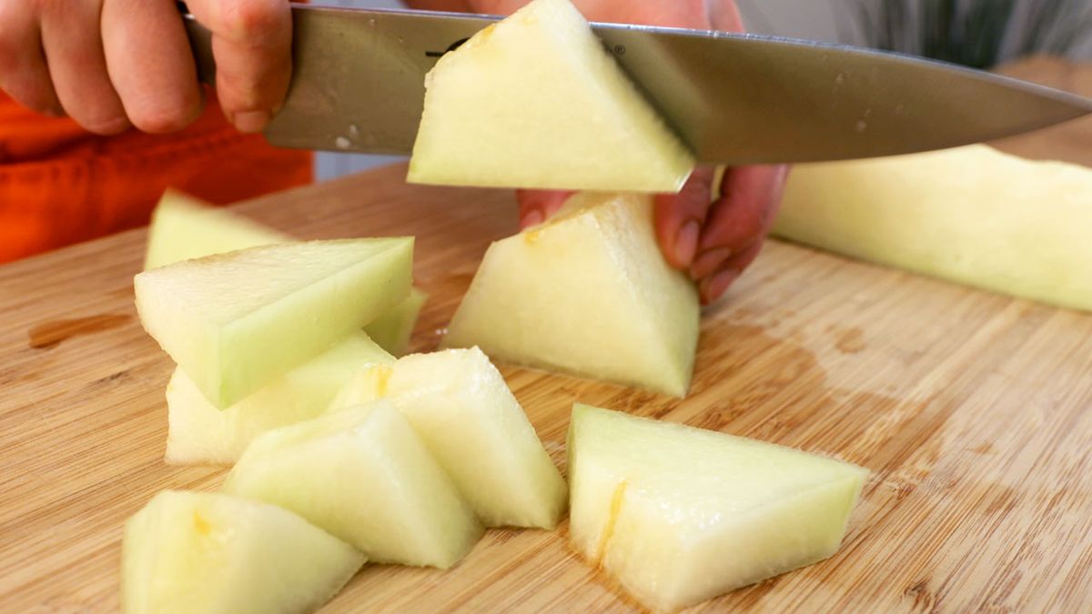 Receta de polos de melón y yogur natural  paso 1