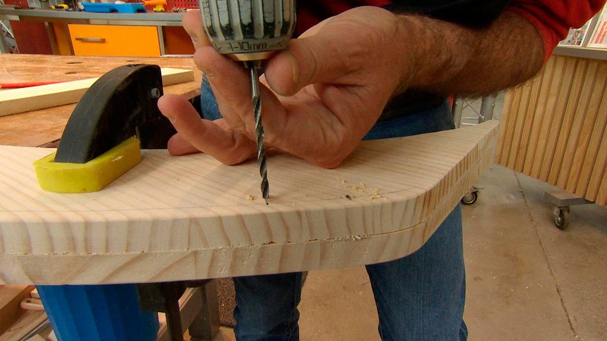 Cómo hacer un diván de madera paso 6