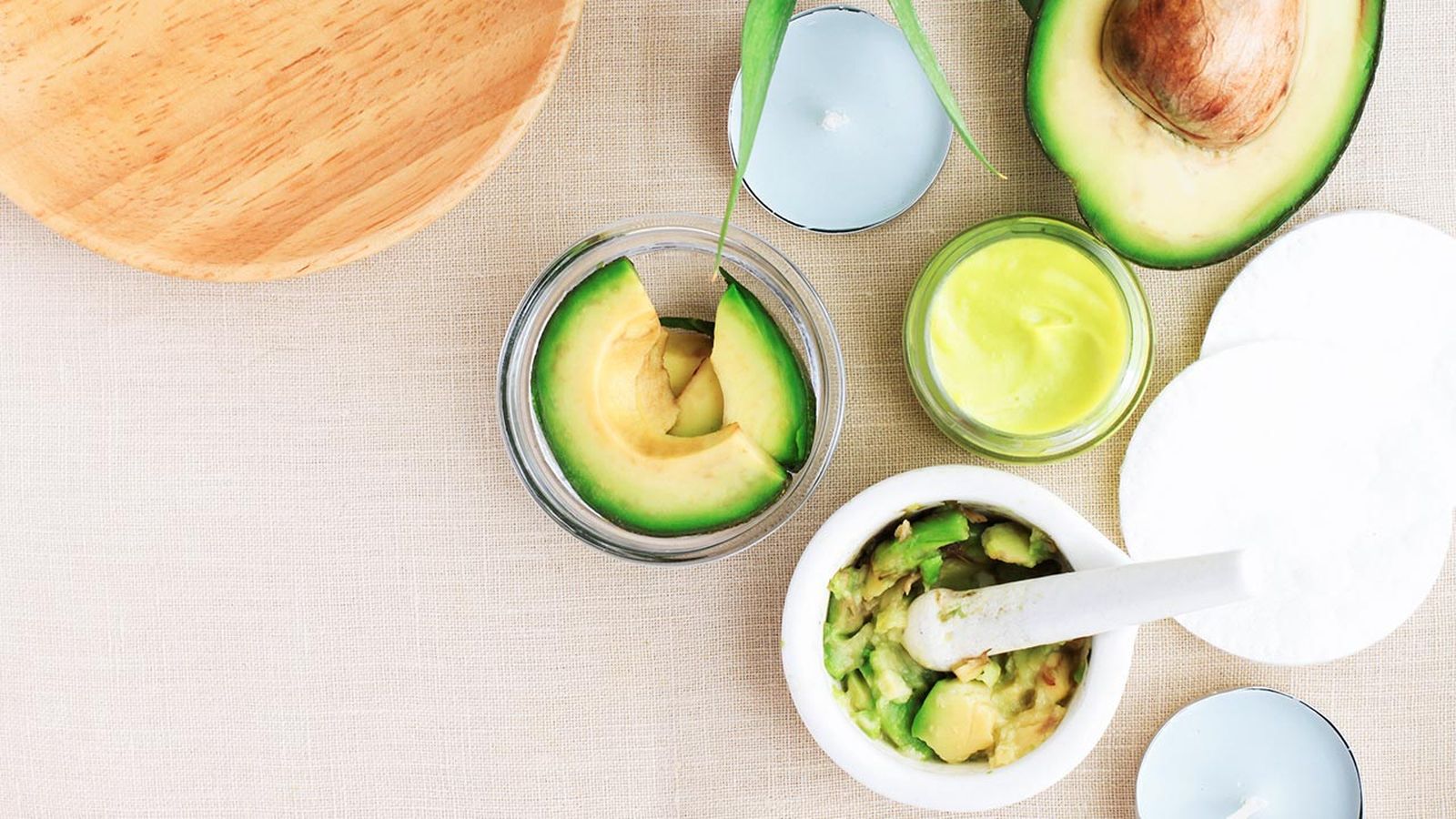 remedios casero con aguacate para exfoliar e hidratar la piel