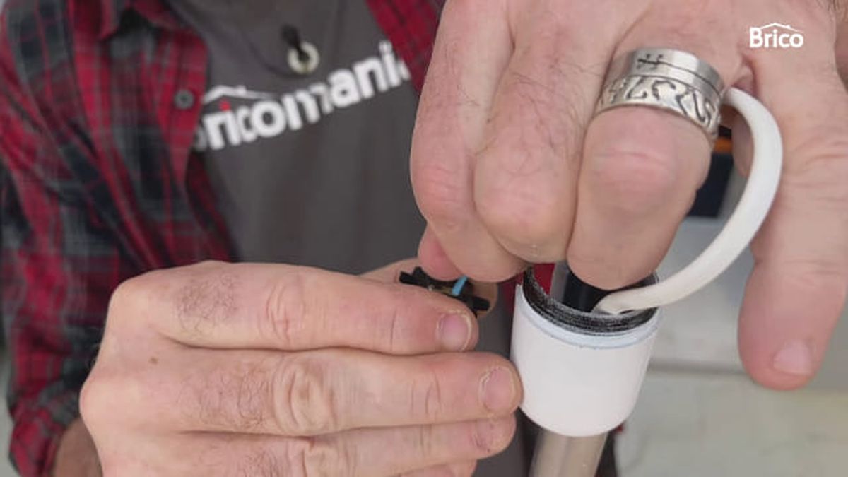 Bricomania 17 crea decora recicla lampara pie mesita paso15