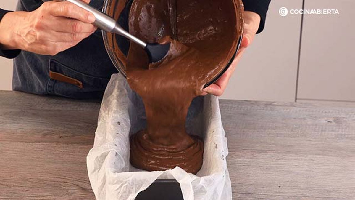 CTIS0942 receta pastel chocolate 2 ingredientes paso 6