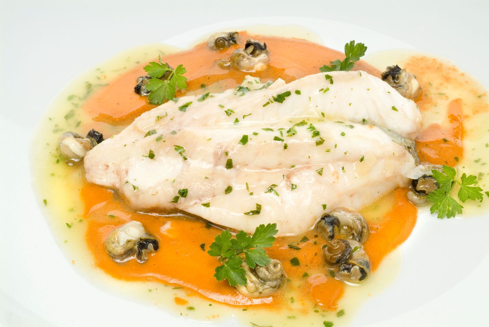 Muxu martin en dos salsas