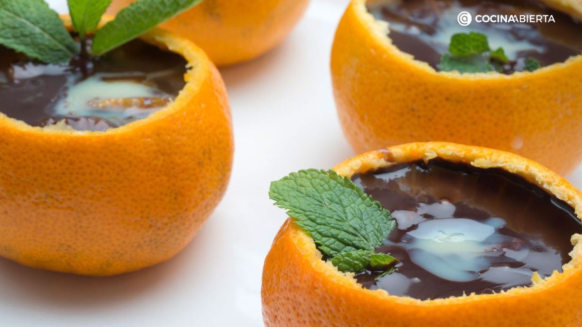 Las mandarinas al chocolate son un postre muy original con fruta de temporada
