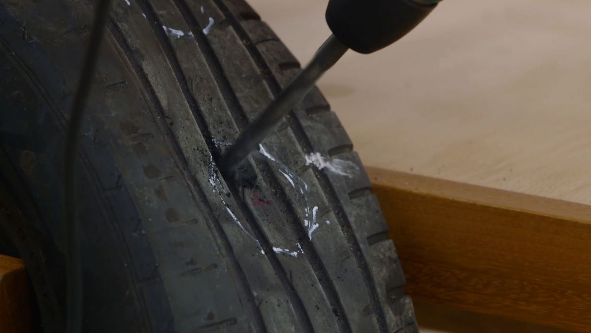 Cómo hacer un paragüero con un neumático paso 2