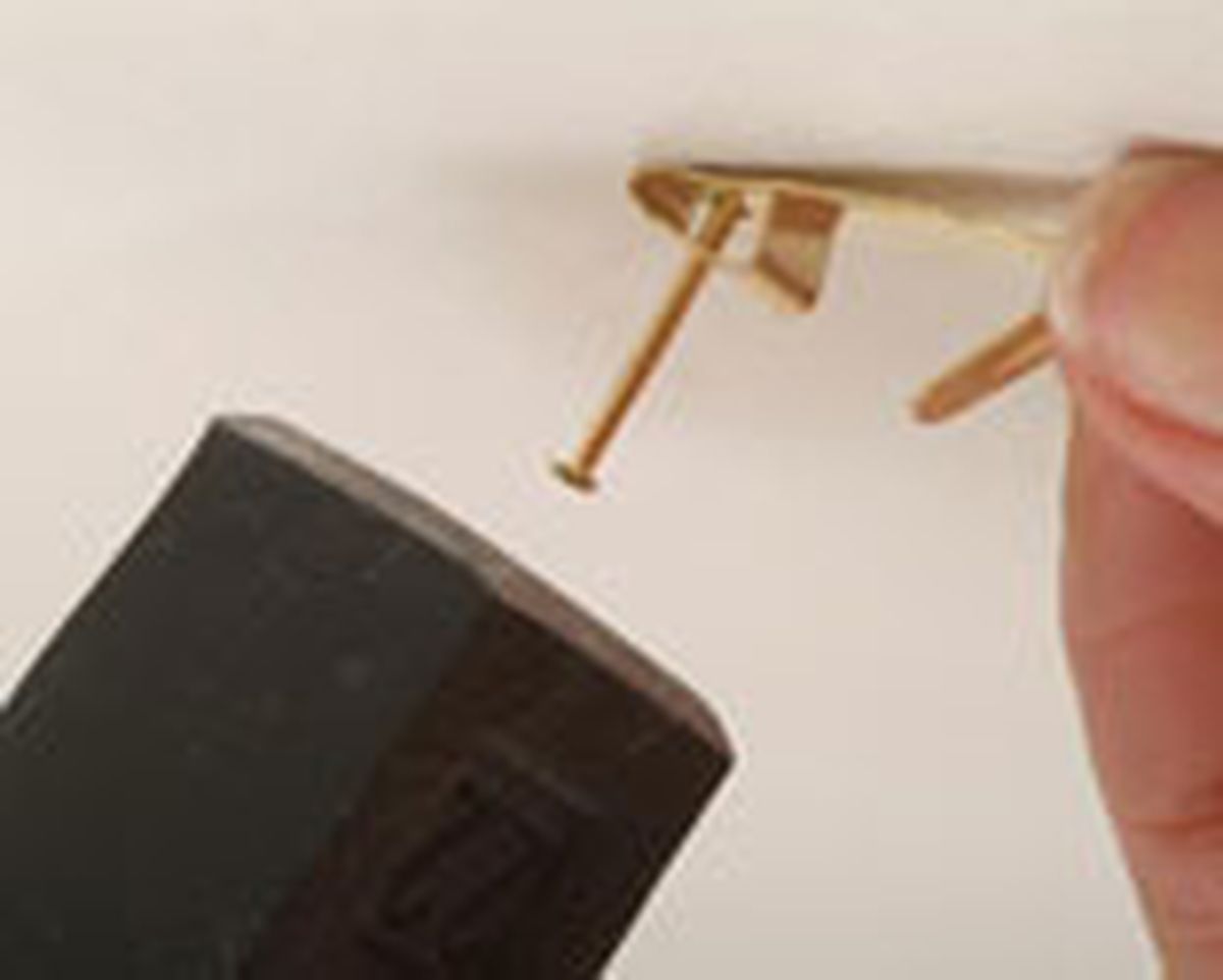 Brico 0464 2_Tacos pesos ligeros yeso laminado paso 2