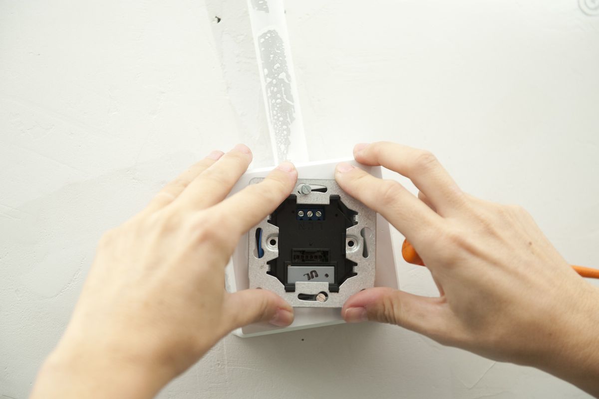 Bricomania 671 Instalar interruptor sensor p5