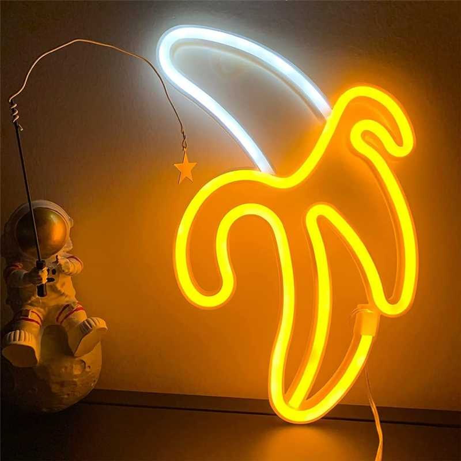 Luz de neón con forma de plátano.