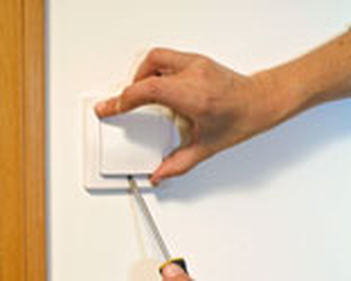 483 (2) Sustitucion de embellecedores en sist de encendido electrico paso3