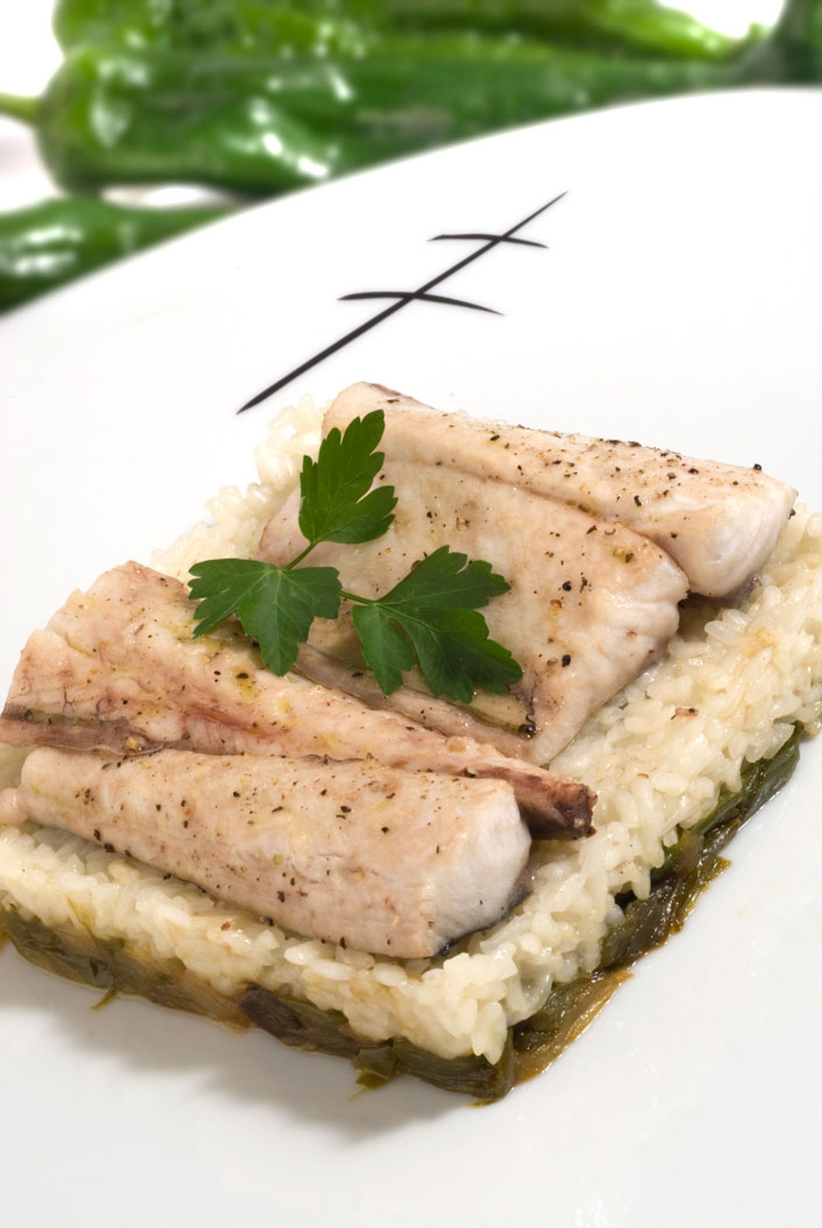 Caballa asada con arroz