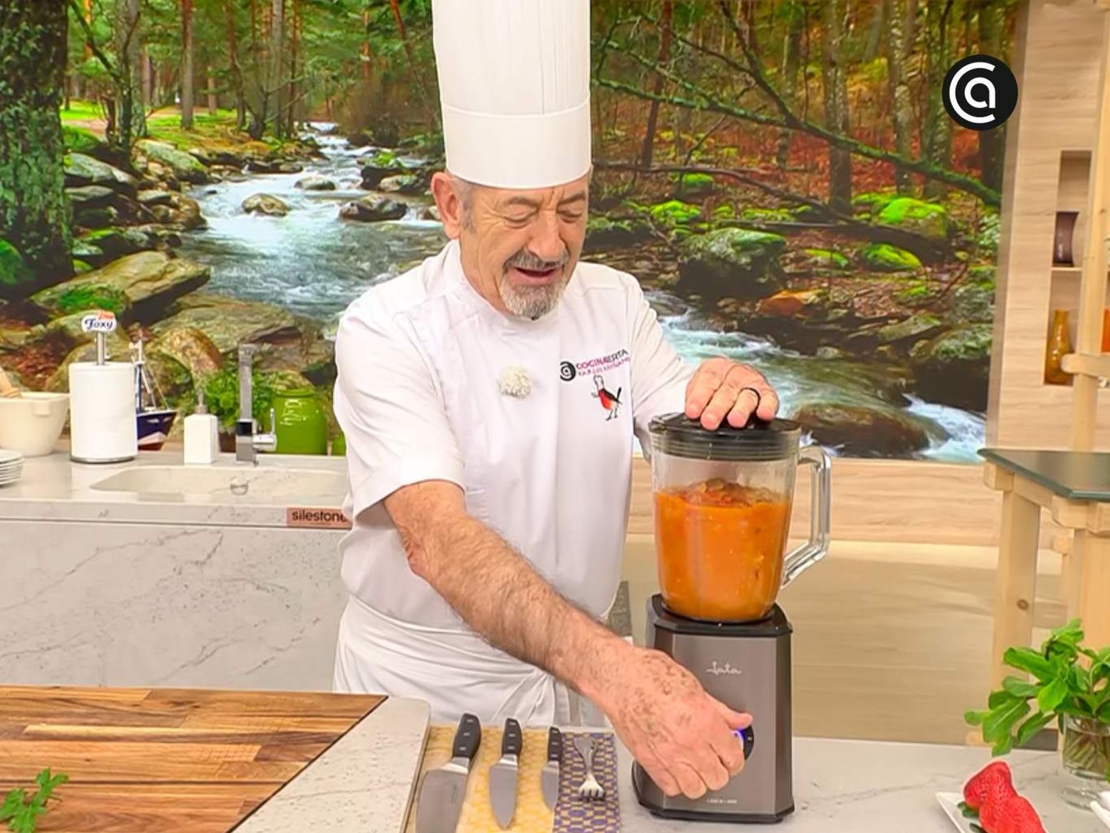 Tritura la salsa de tomate