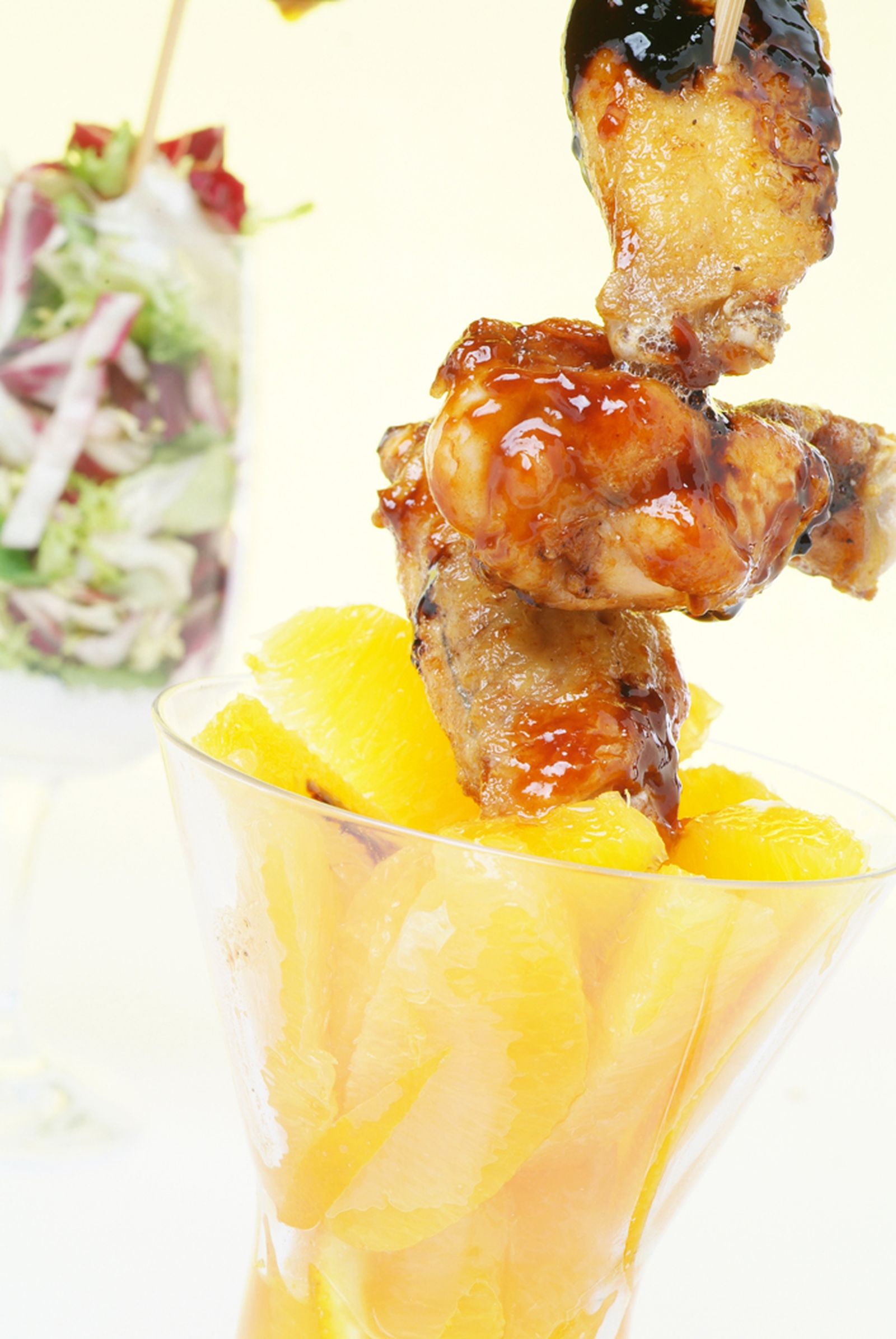 118.1 Alas de pollo fritas con salsa agridulce