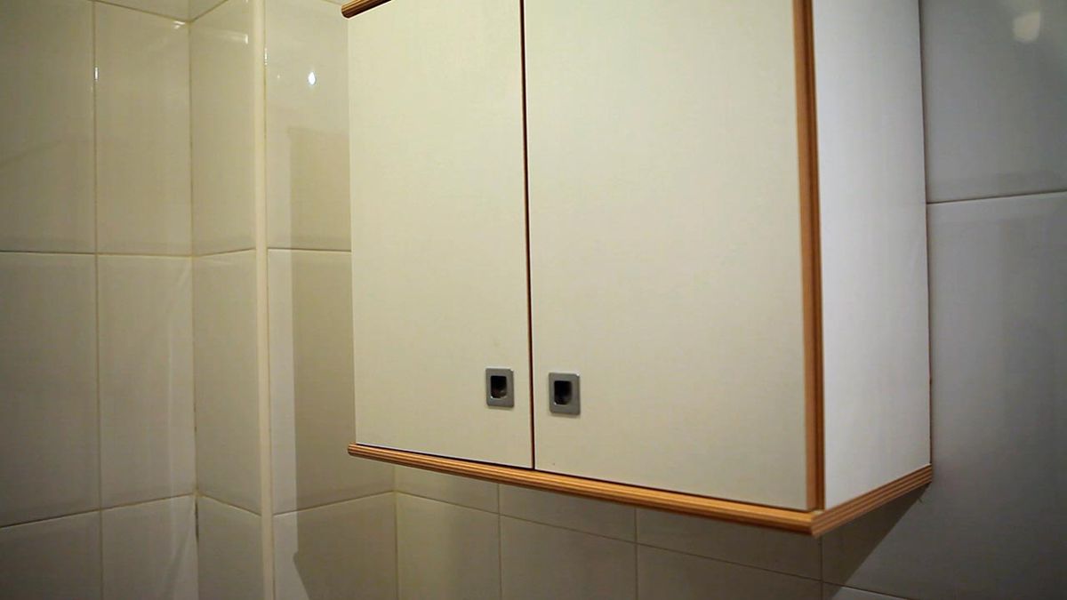 Frenos para puertas de armario paso 6