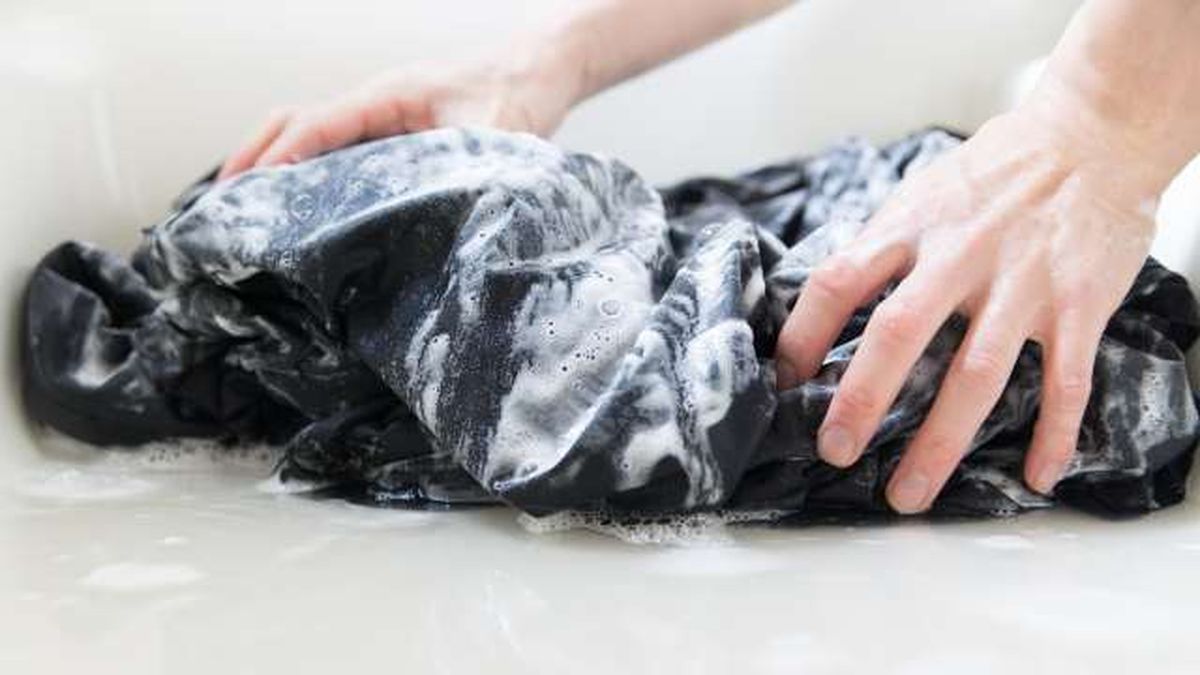 como lavar un abrigo de lana a mano truco para secarlo