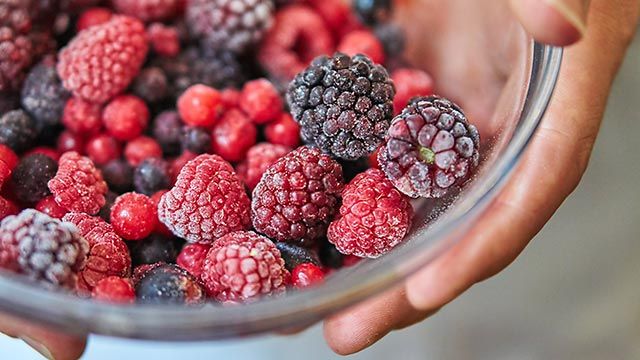 congelar moras frutos rojos