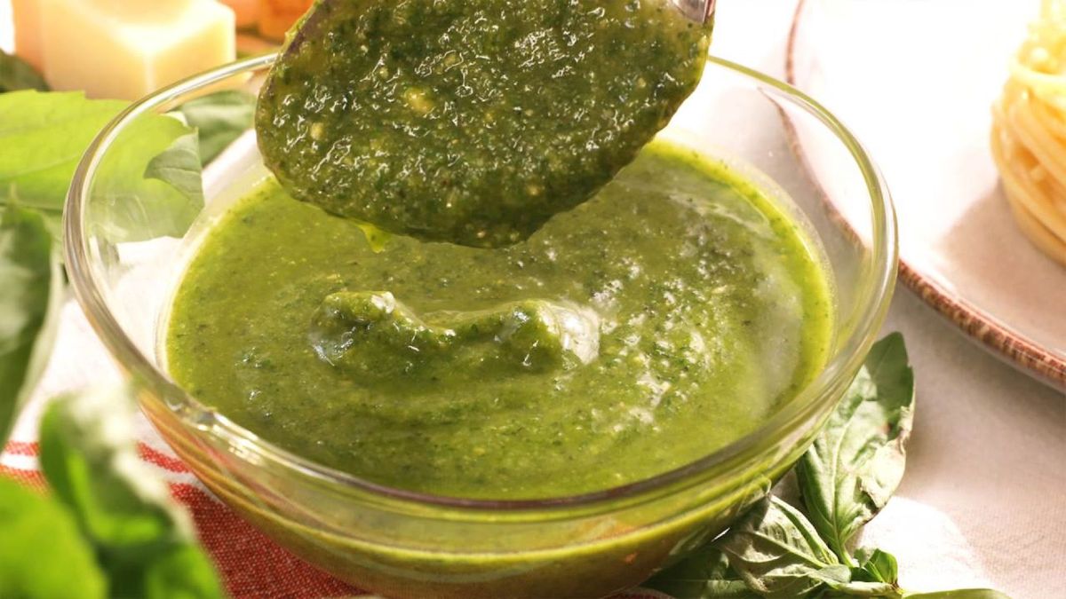 Cómo hacer salsa pesto   paso 3
