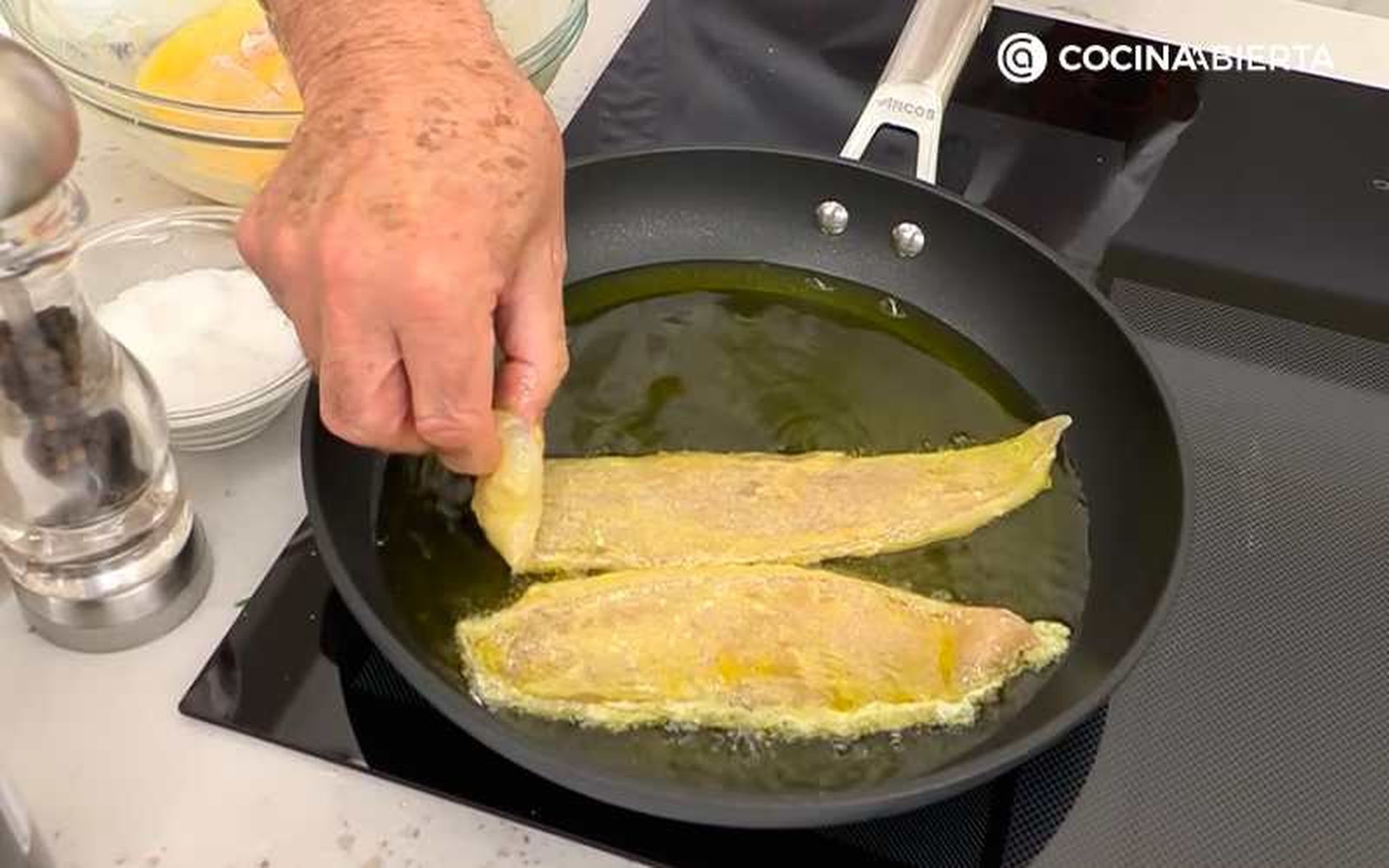 Dora los filetes por ambos lados