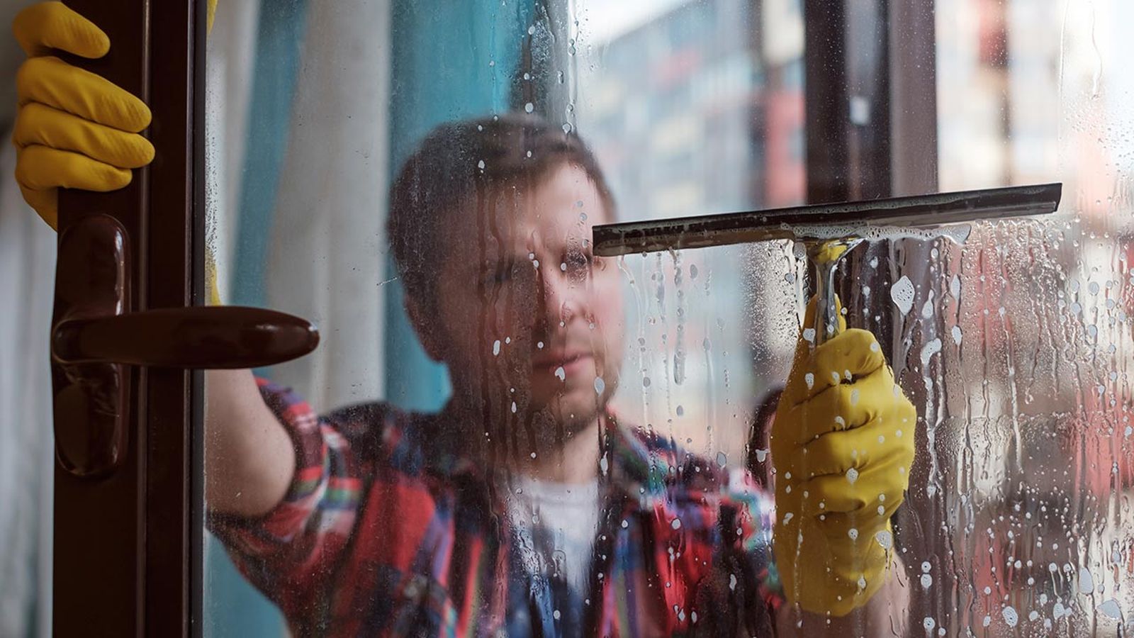 como limpiar la casa tras una tormenta de arena calima