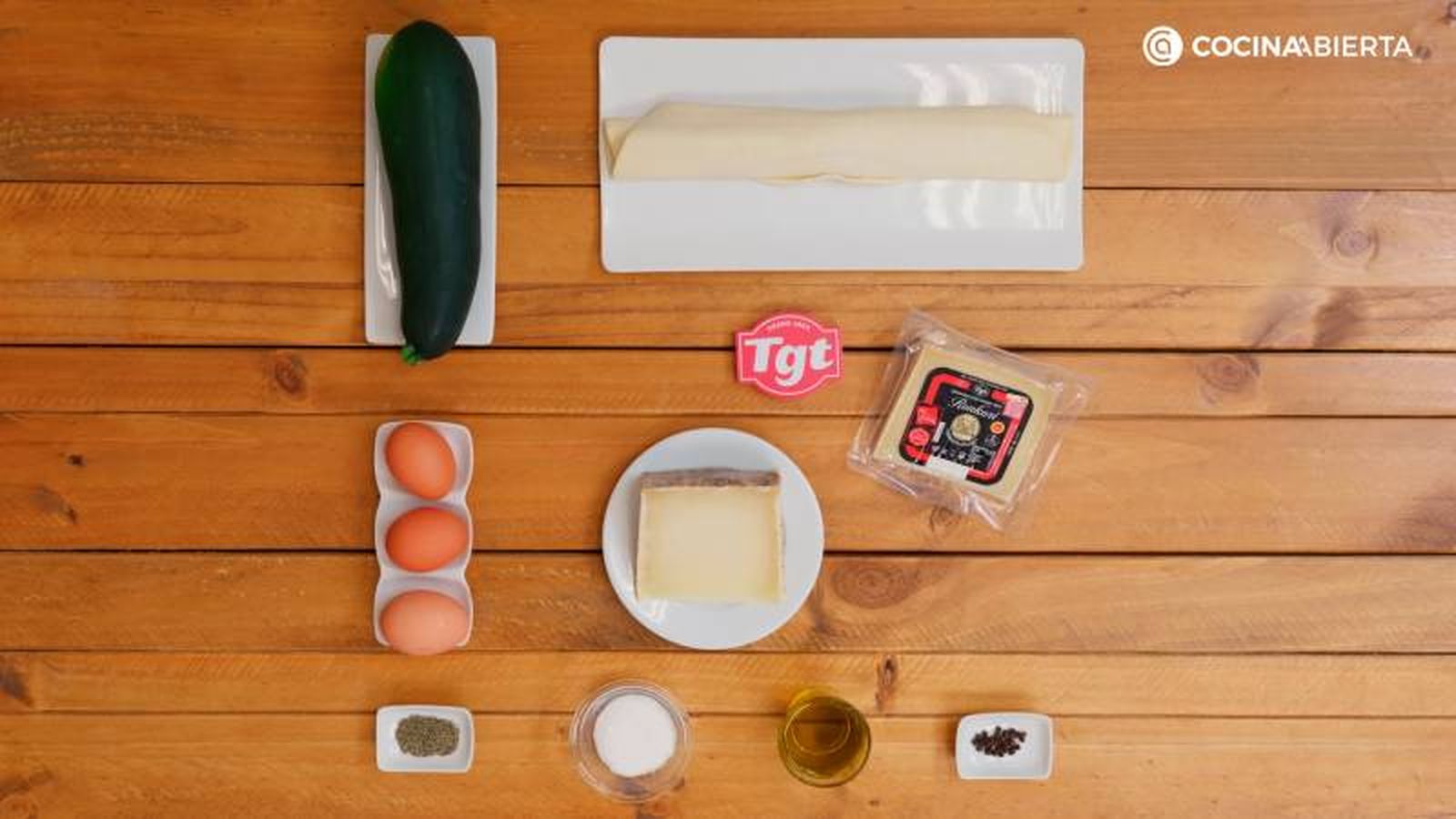 Ingredientes de la receta de quiche de calabacín y queso