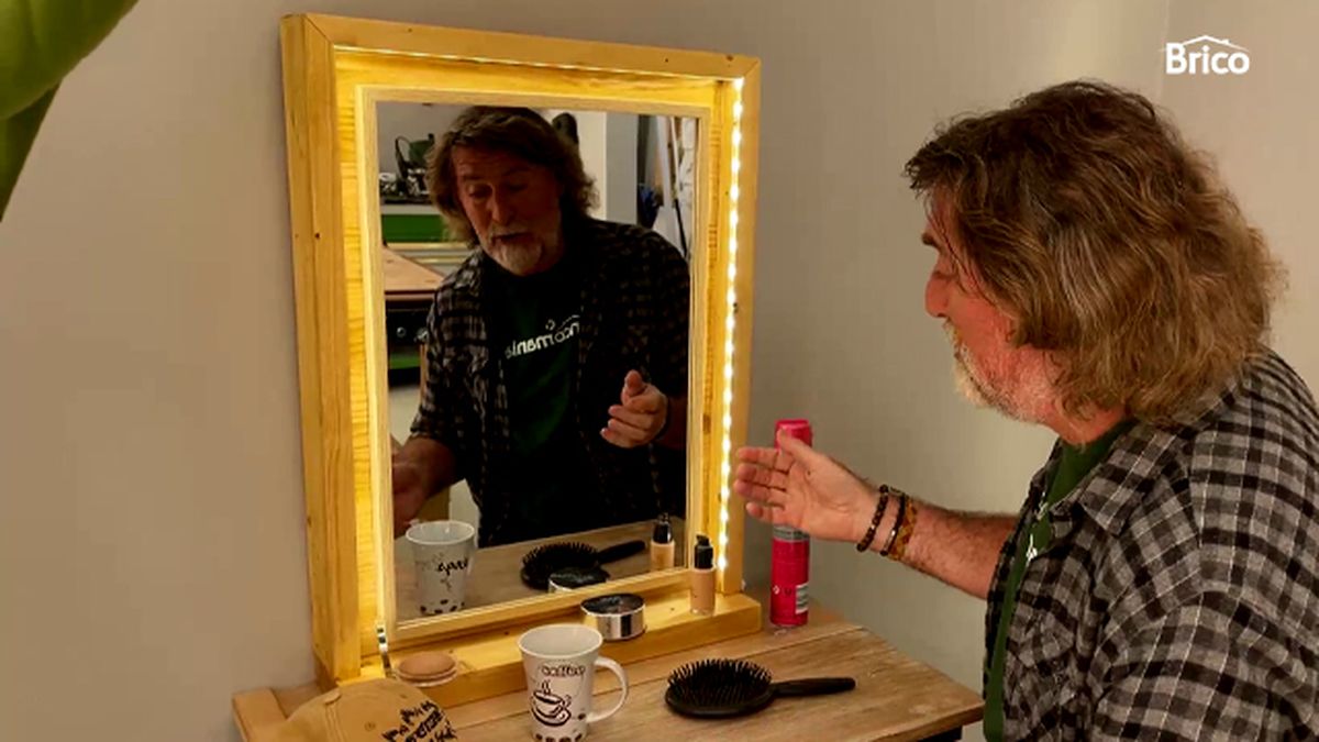 Bricomania 38 tocador maquillaje con luz paso 13