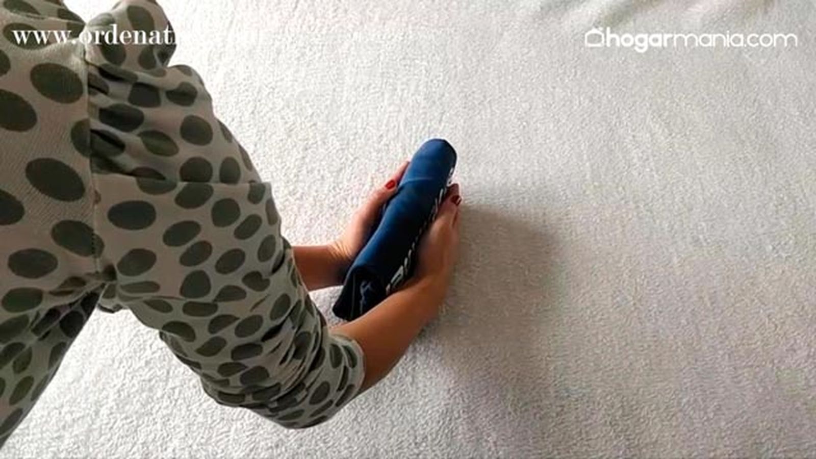 como doblar las camisetas metodo konmari paso cuatro