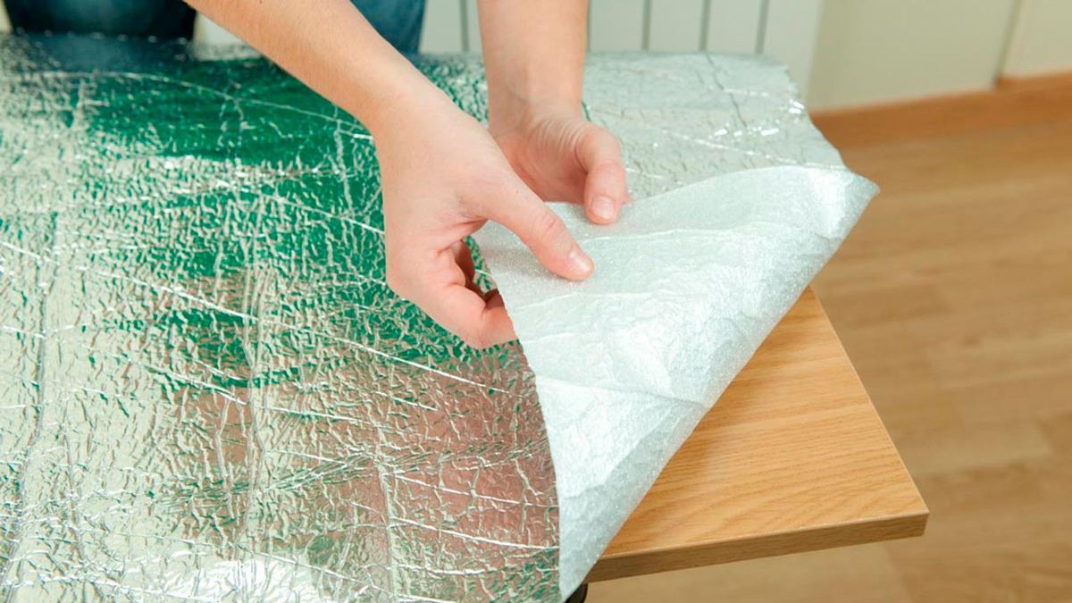 Lámina reflectante para radiador paso 1