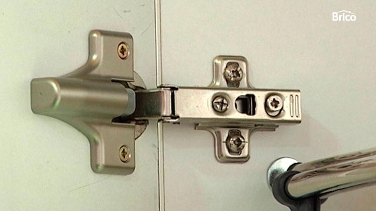 Retenedores para bisagras paso 7