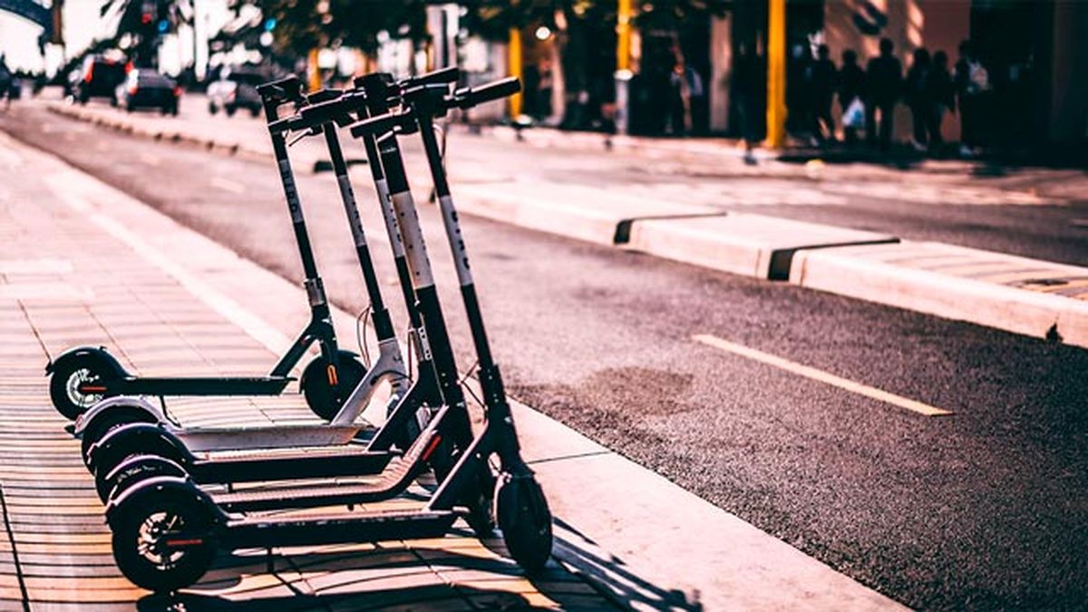 nueva normativa regulacion patinetes electricos espana estacionamiento