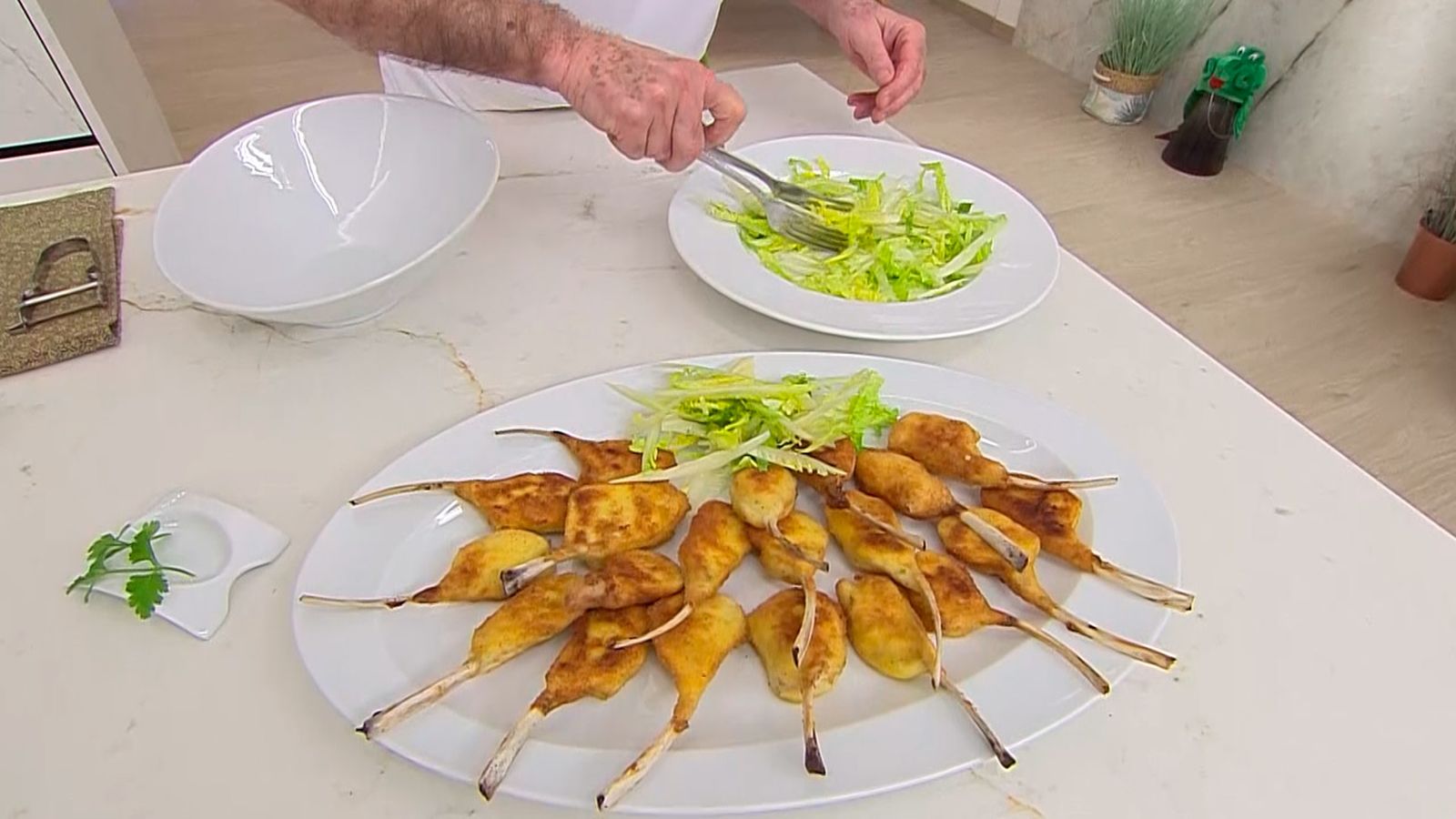 KARL66770321 chuletillas de cordero villeroy receta karlos arguinano paso5
