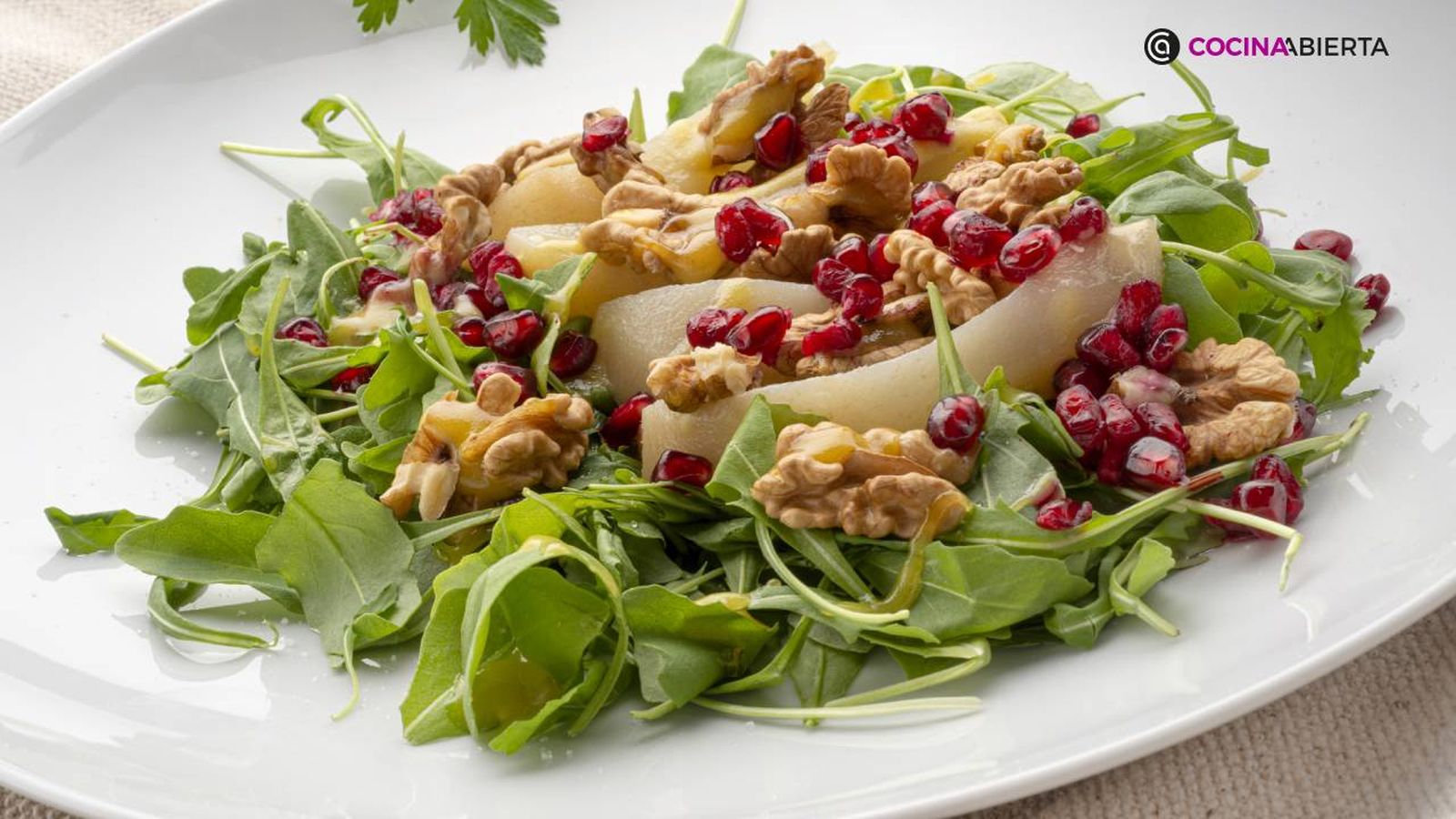 ensalada de pera granada y nueces