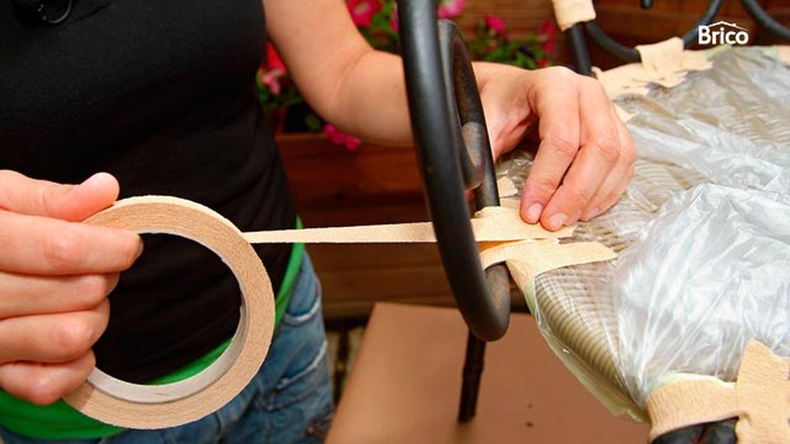 Como restaurar una silla de hierro de exterior